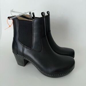 NEW Dansko Shayna Heeled Calf Leather Chelsea Clogs Boot Side Zip Size 38, 41 EU